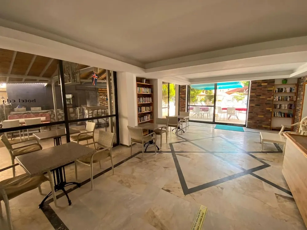 Eda Hotel