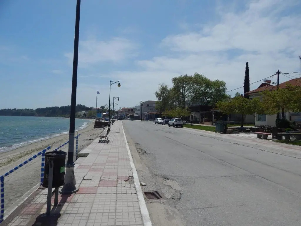Zira Holiday House