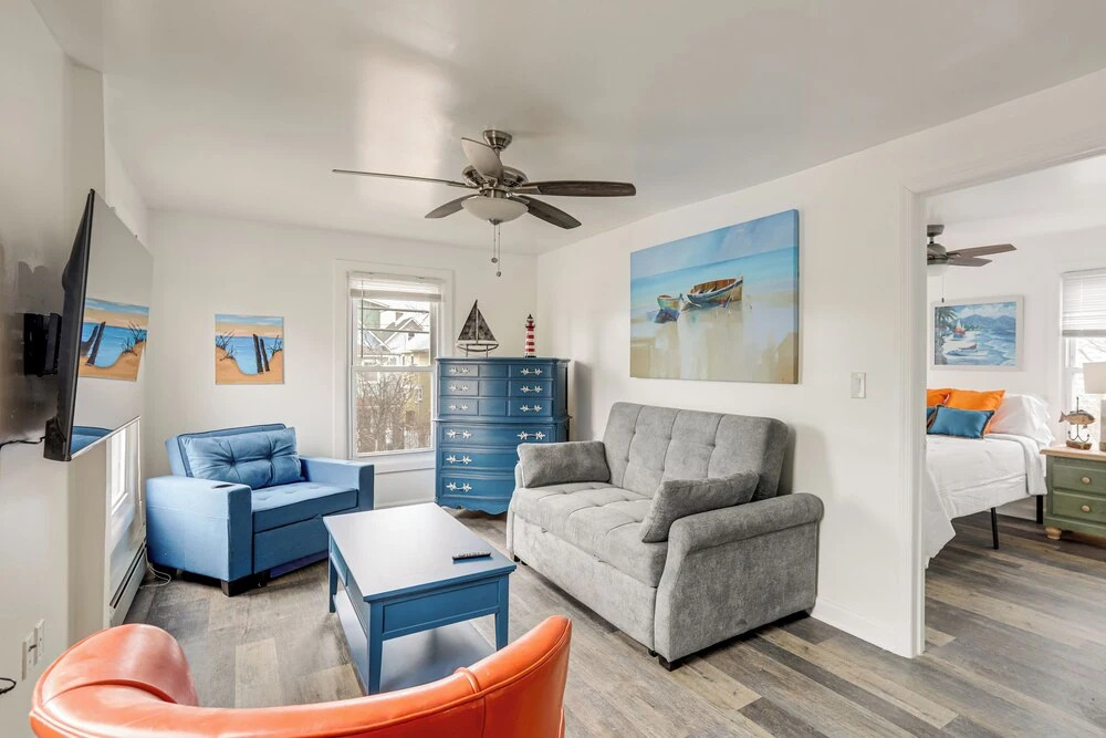 Steps to Shore & Boardwalk! Ocean Grove Getaway