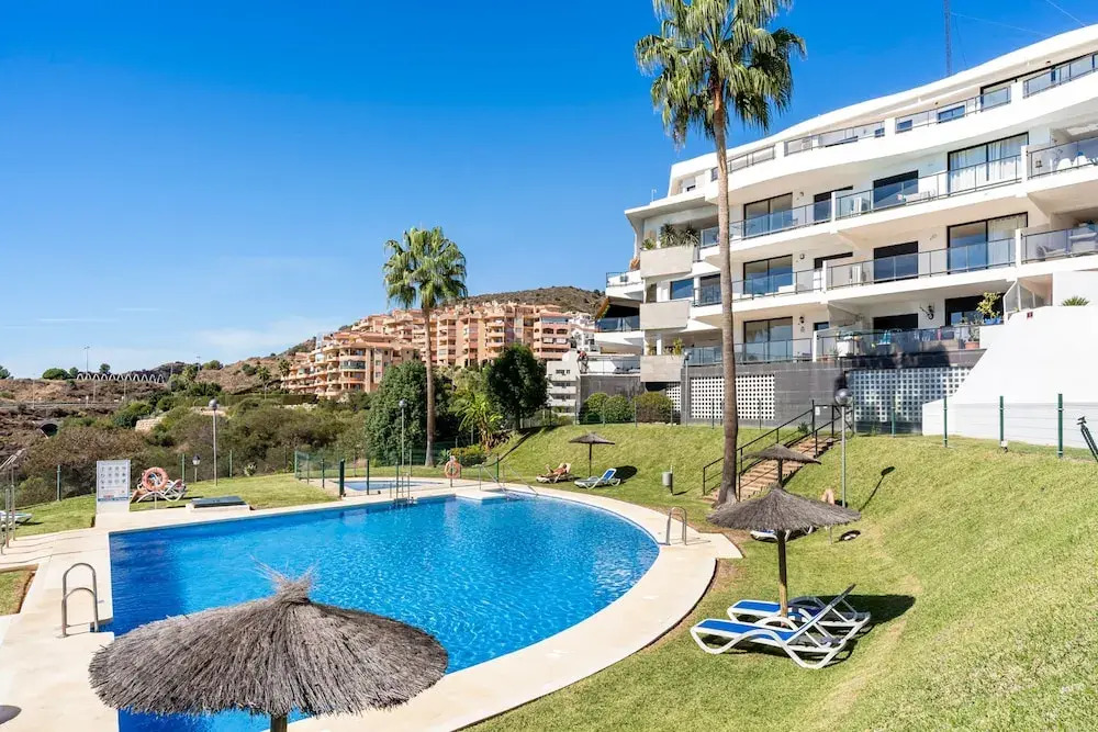 Cozy Getaway With Pool in Riviera del Sol - Ref 99