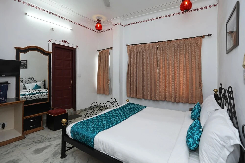 OYO 3942 Hotel Baba Palace