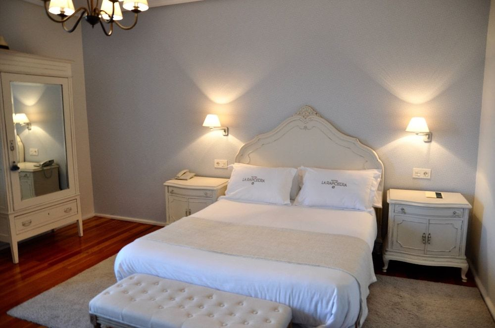 Hotel Rural La Raposera