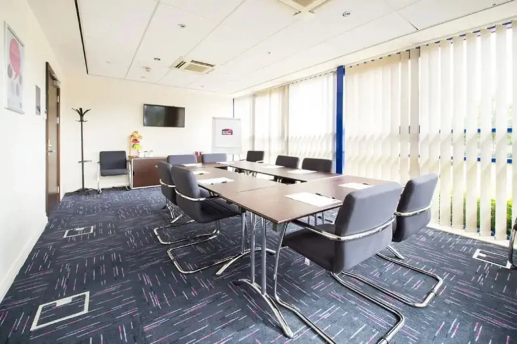 Premier Inn Banbury - M40 J11