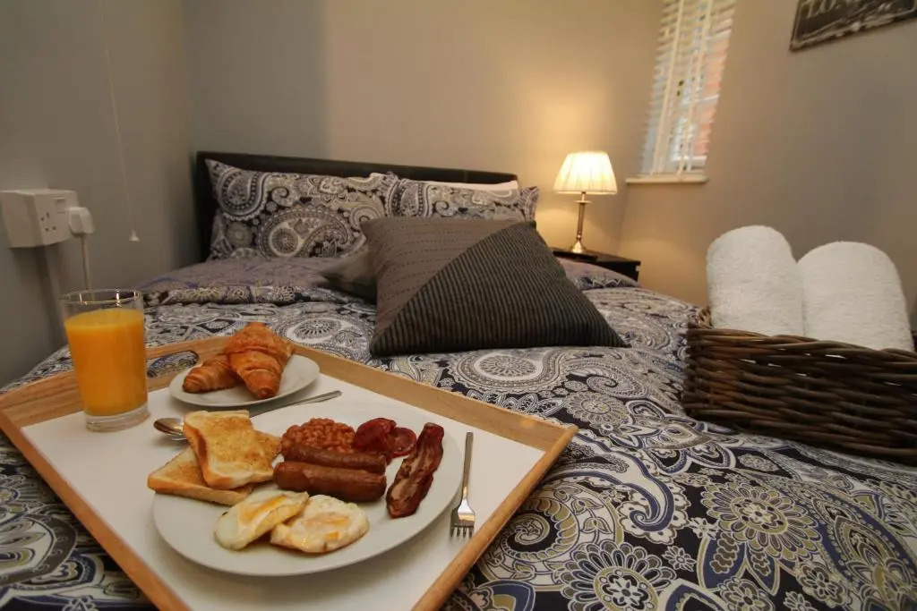 Heart of Shoreditch Molesey Apartments