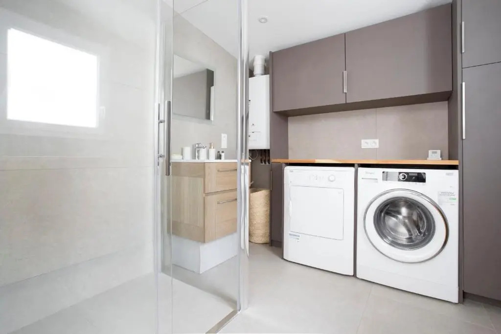 Calypso, Beautiful City House in Quiet Area, Close To Center.