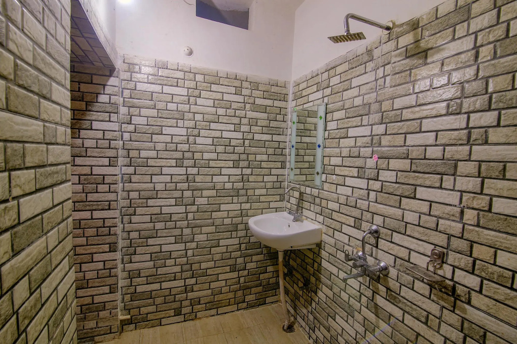 FabHotel Bodhi Vihar