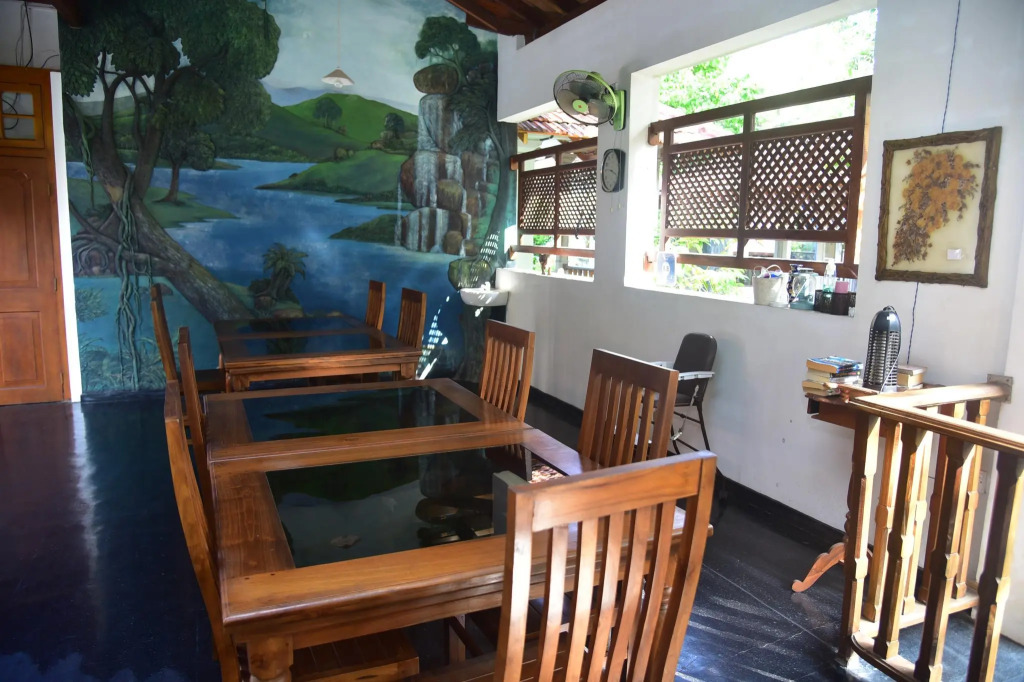 Villa 80