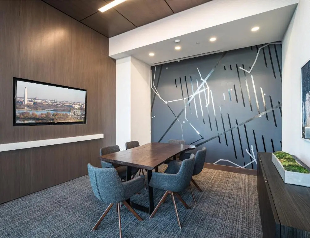 Global Luxury Suites Crystal City