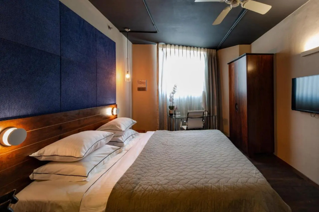 PLAY Seaport Suite Hotel TLV