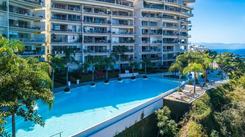 Paramount Bay - 308 Peaceful Luxury View 2 BR