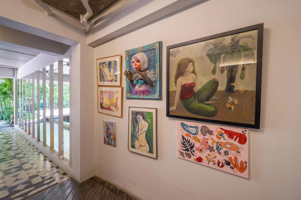 River Art Hotel
