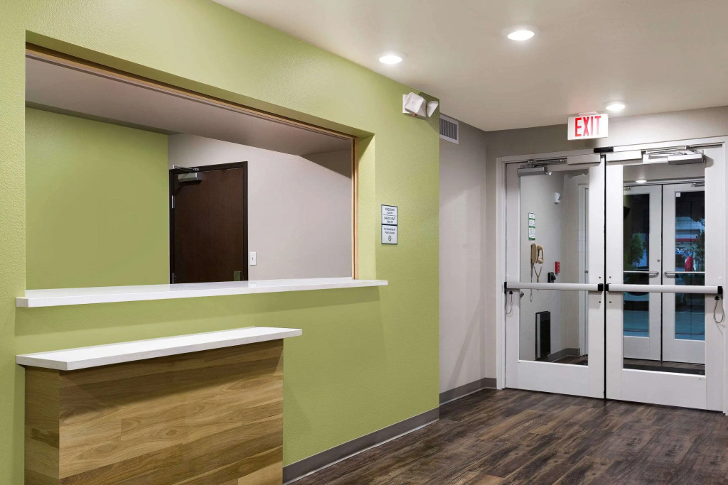 Woodspring Suites Houston IAH Airport
