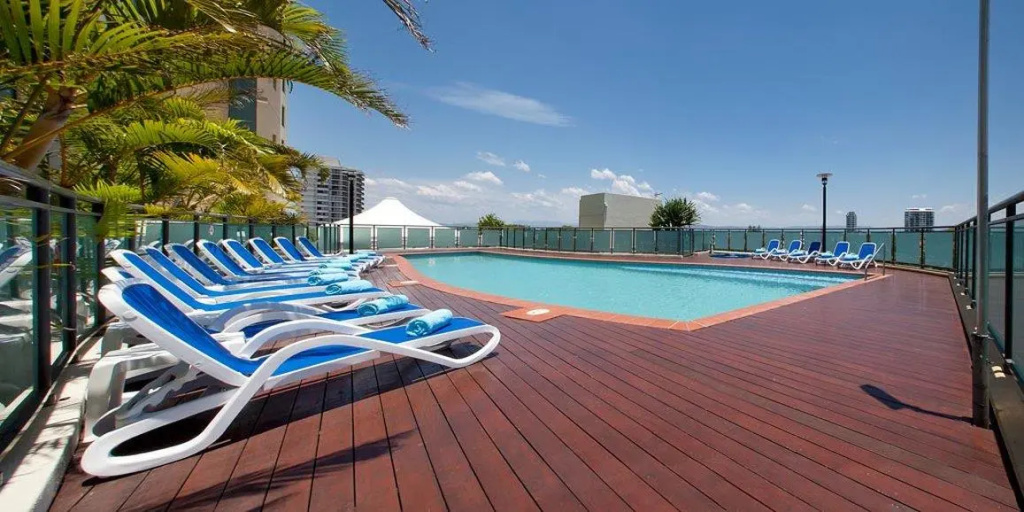 voco Gold Coast by IHG