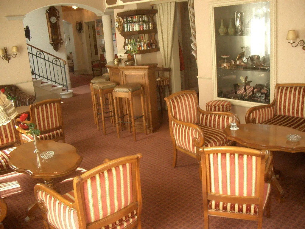 Hotel De La Paix