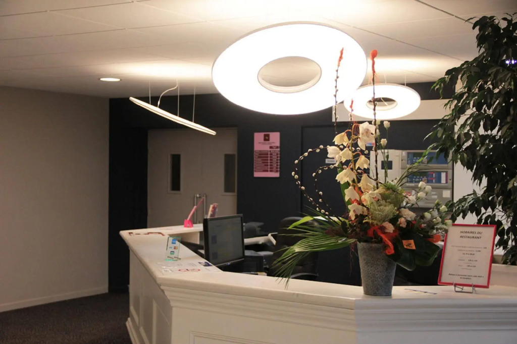 Hostellerie Saint Vincent Beauvais Aeroport