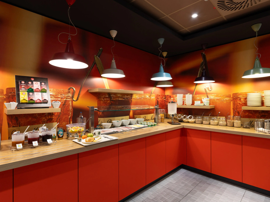 B&B HOTEL Wuppertal-City