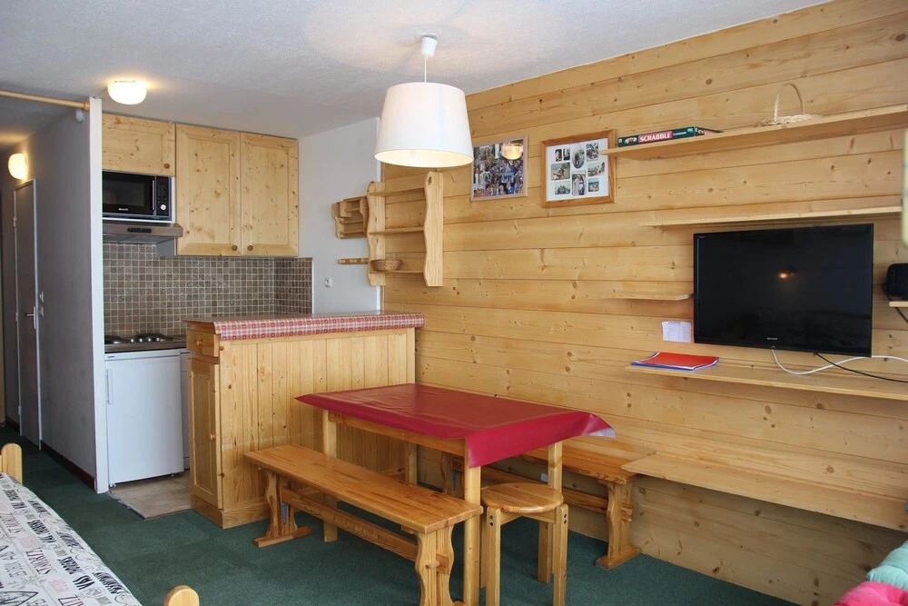 nice 4 persons studio in front of the slopes Holiday home 0 agence la