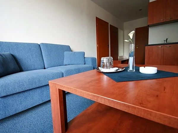 Econo Hotel