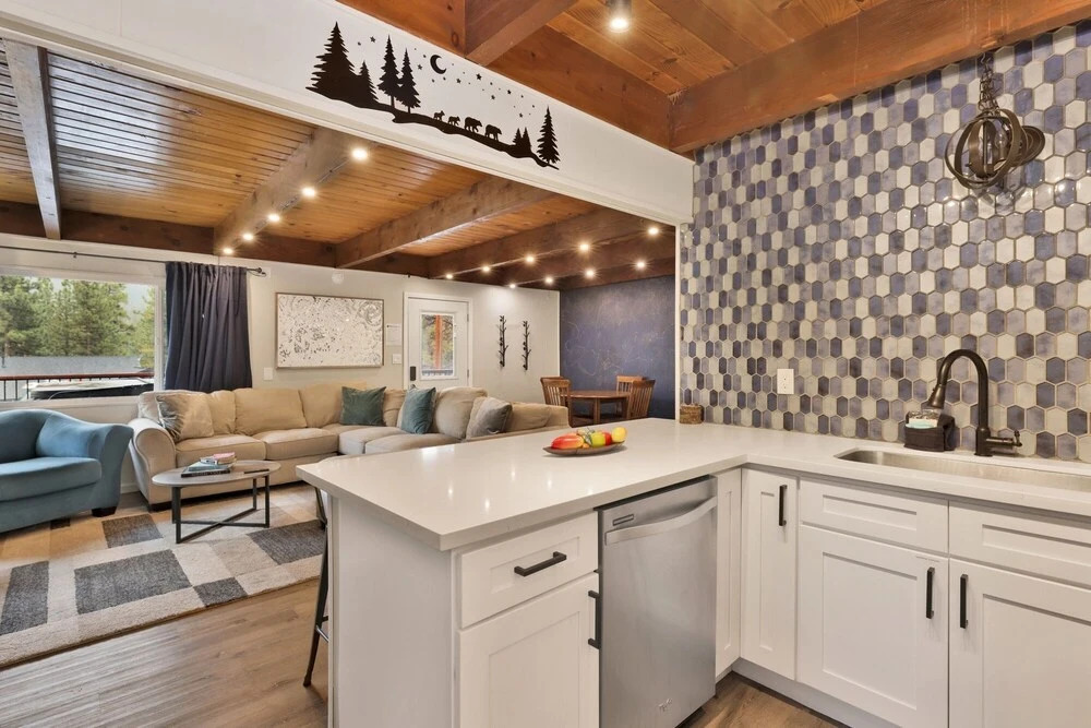 2135-ursa Minor 2 Bedroom Home by RedAwning