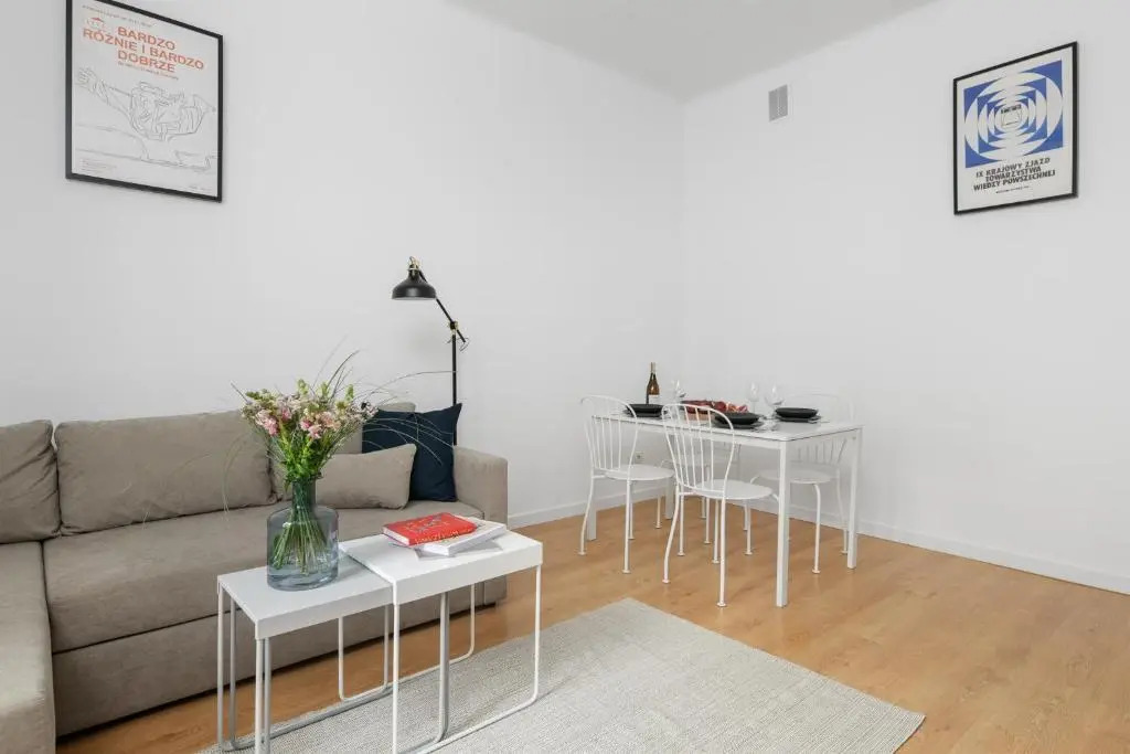 Apartment Nowy Świat Warsaw By Renters
