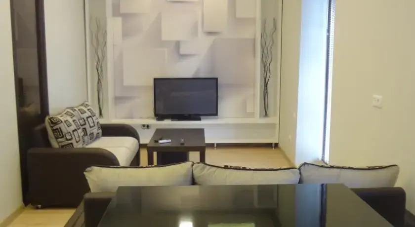 Modern Komitas Flat