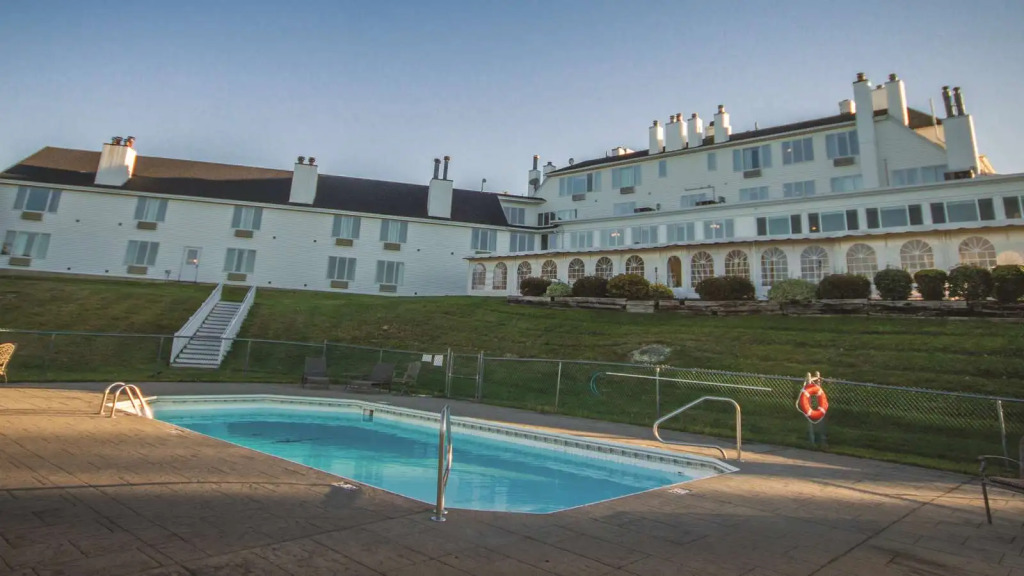 The Lucerne Inn