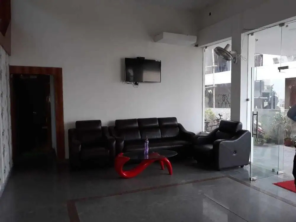 Goroomgo Shayon Residency Puri