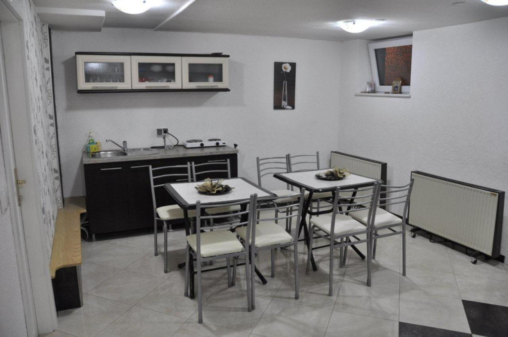 Nasteski Guest Rooms