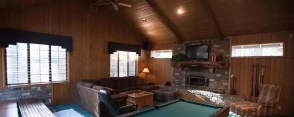 Gold Mountain Manor