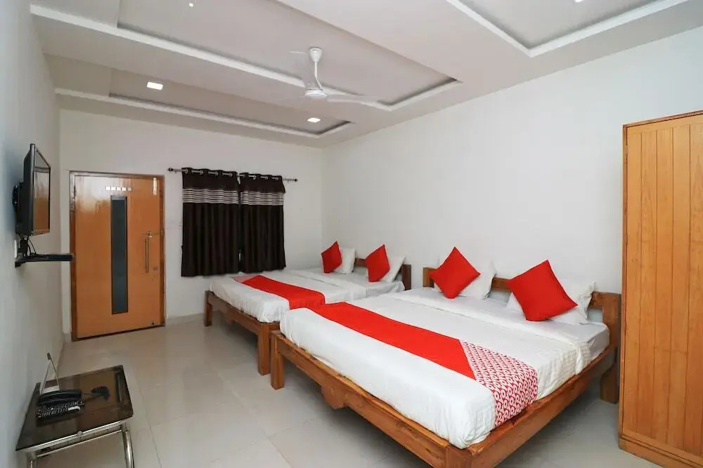 Mahendra Greens By OYO Rooms
