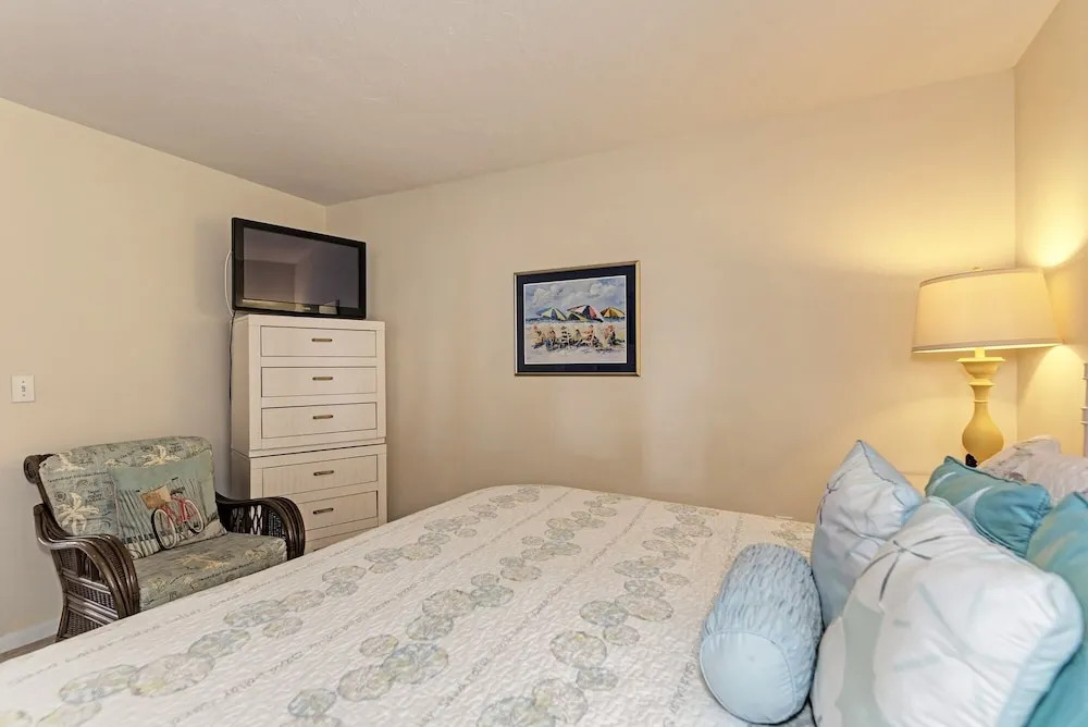 Midnight Cove Ii 521f - Updated Bayside Rental! 2 Bedroom Apts