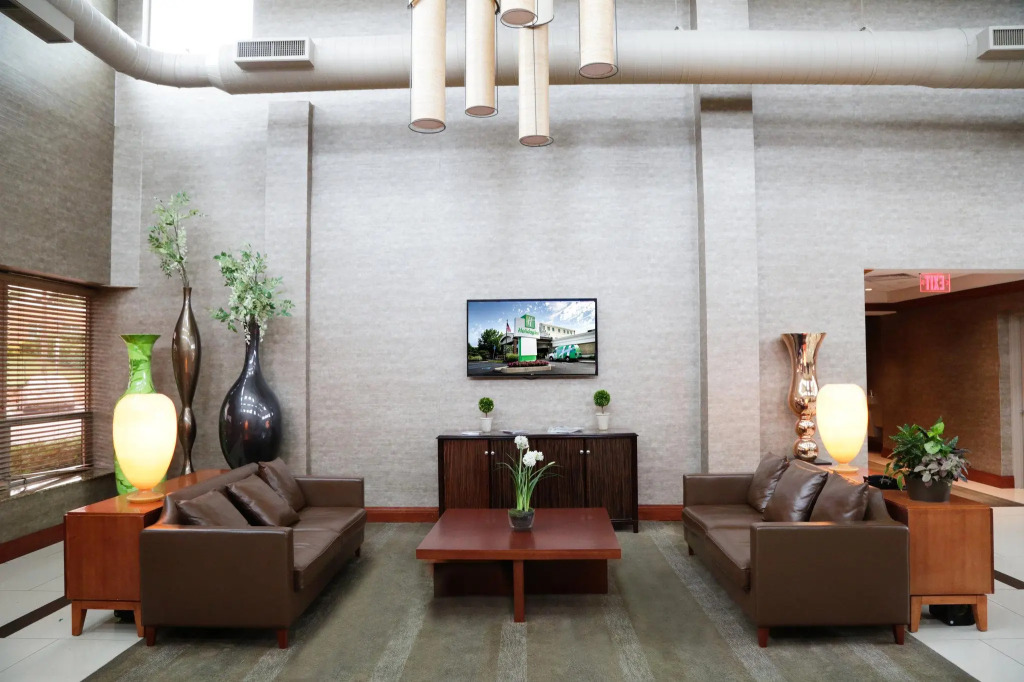 Holiday Inn Plainview-Long Island by IHG