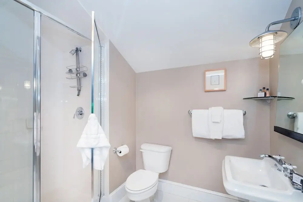River Club 305 3 Bedroom Condo by Alpine Lodging Telluride