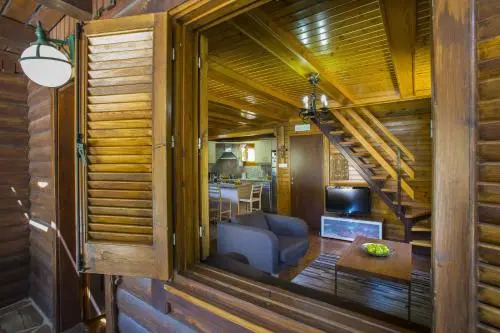 Ricky Chalet Near Troodos