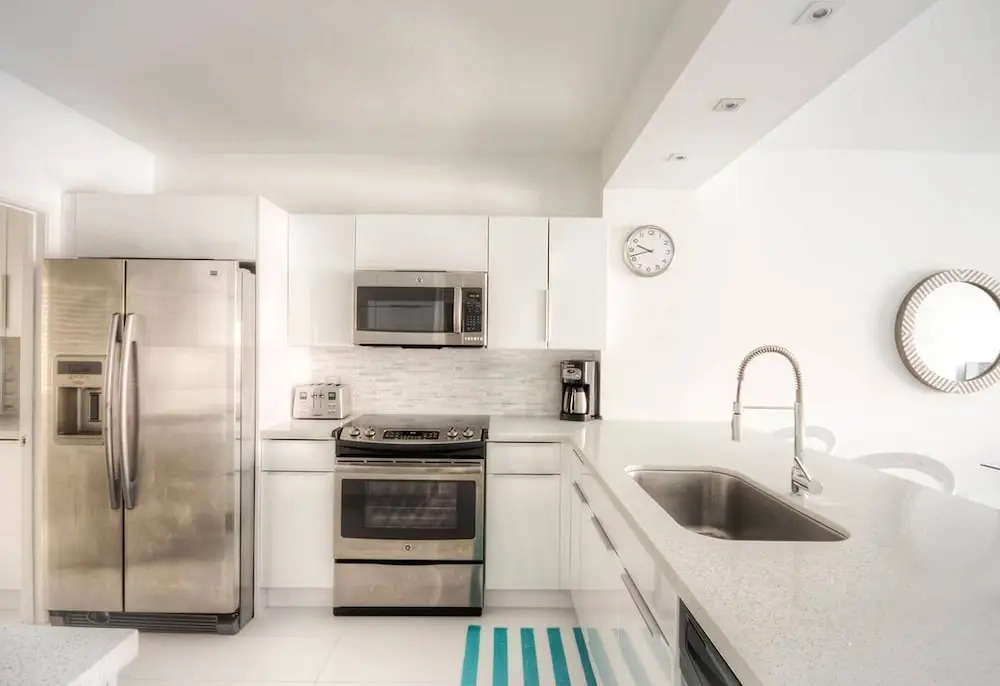 Le Marina Bay 407 by Go Florida Condo, Sunny Isles