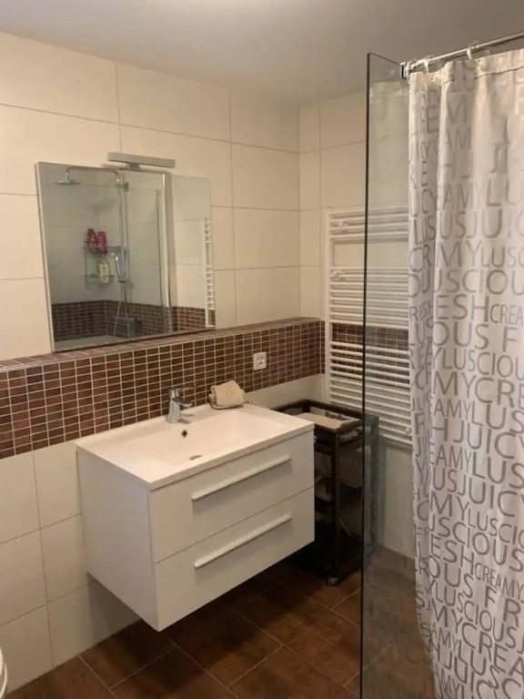 Charming 2-bed Apartment in Arlesheim 15 min Basel