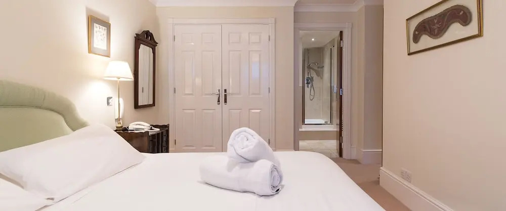 A Place Like Home - Elegant Apartment near Green Park