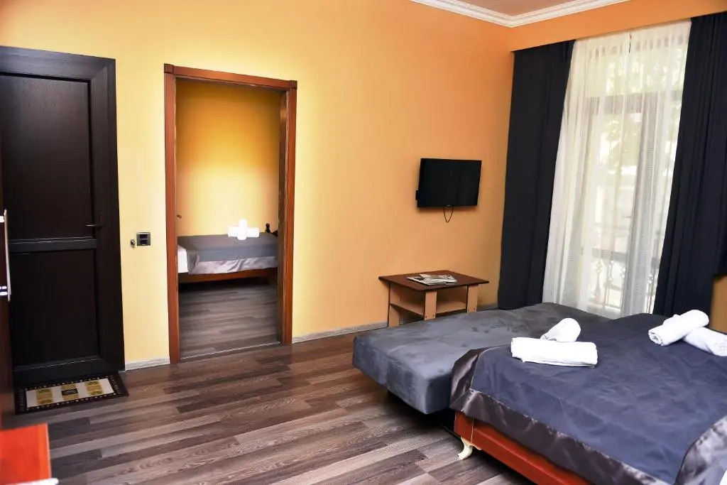 Yaffle Inn Shaki Boutique Hotel