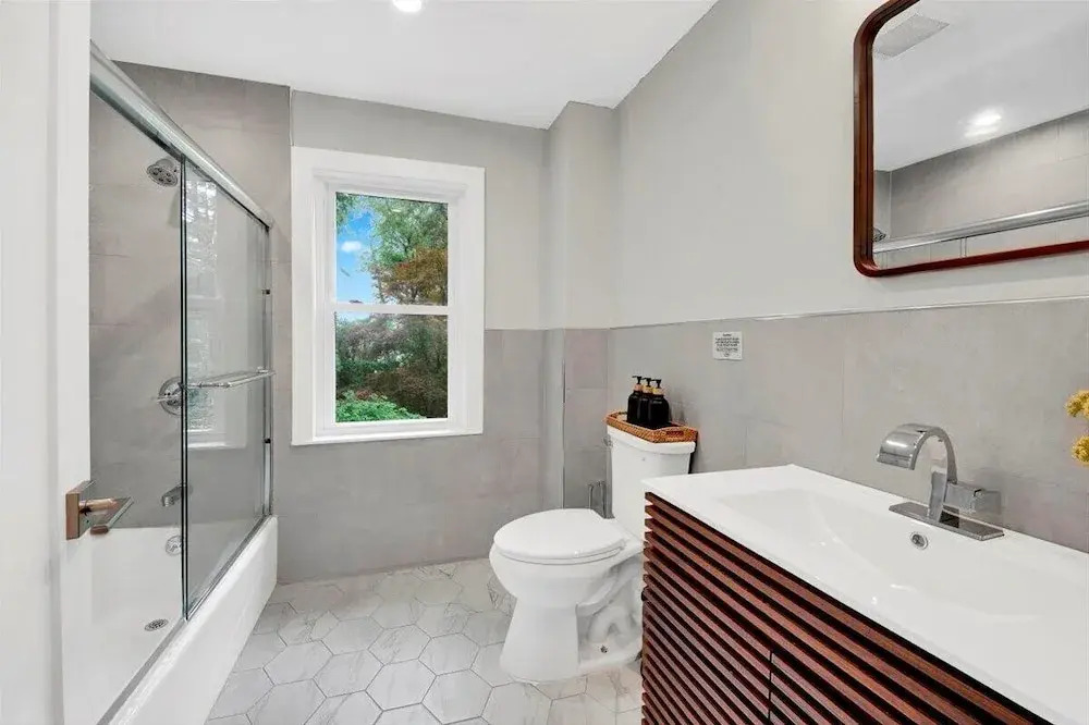 Modern Comfort in the Heart of NYC