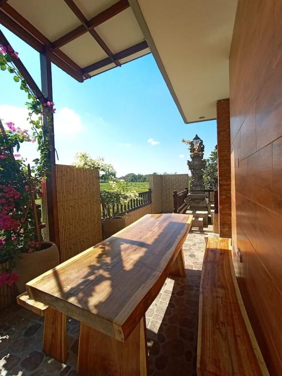 Luminous Guest House by WizZeLa
