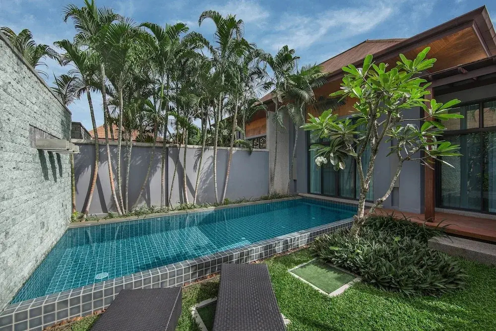 VILLA ARU Private Pool 3 min to Naiharn Beach