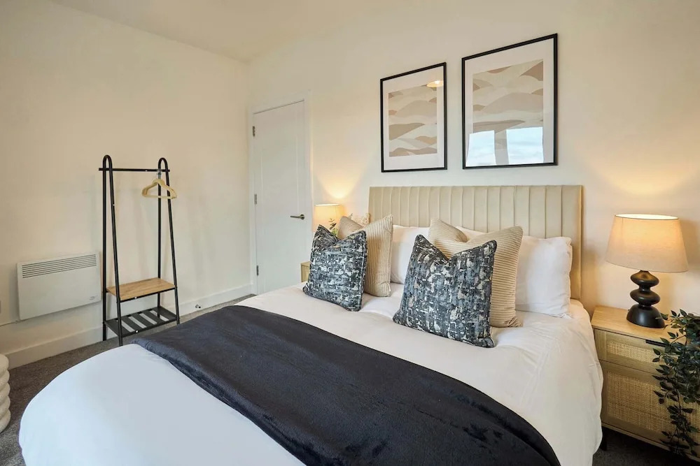 Host Stay 18 Queens Court