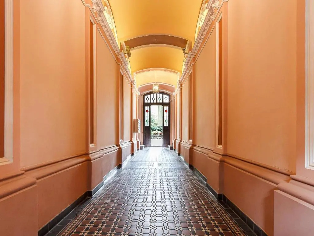 Elegant Apartments