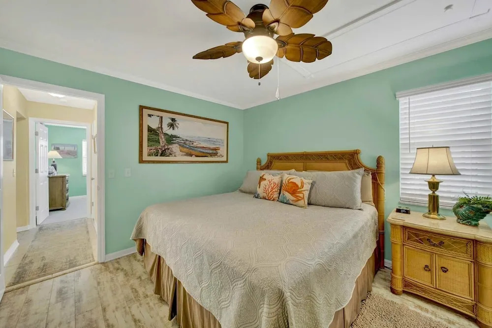 The SS Mermaid-Spotless Island - 2 Br Villa