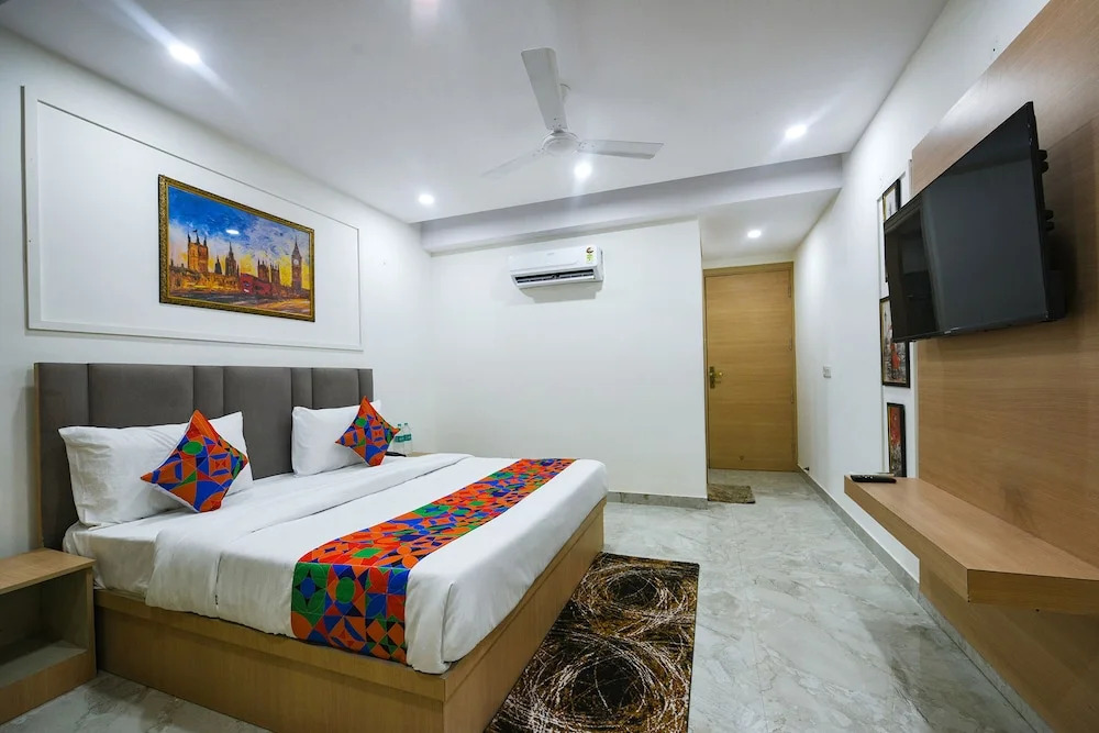 FabHotel Arjun Luxury Banquets and Rooms