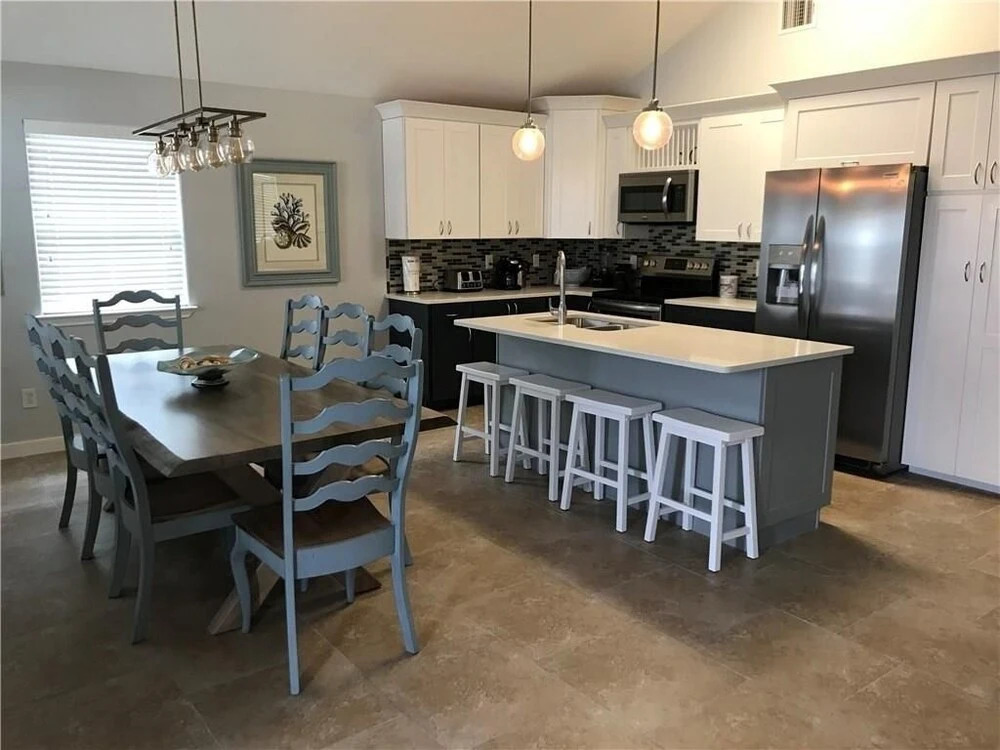 Good Vibrations 3 Bedroom Home