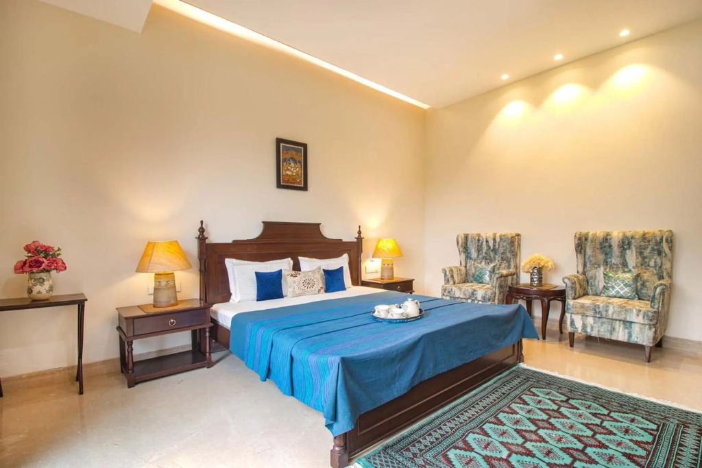 StayVista at Ekant Villa w Outdoor Pool