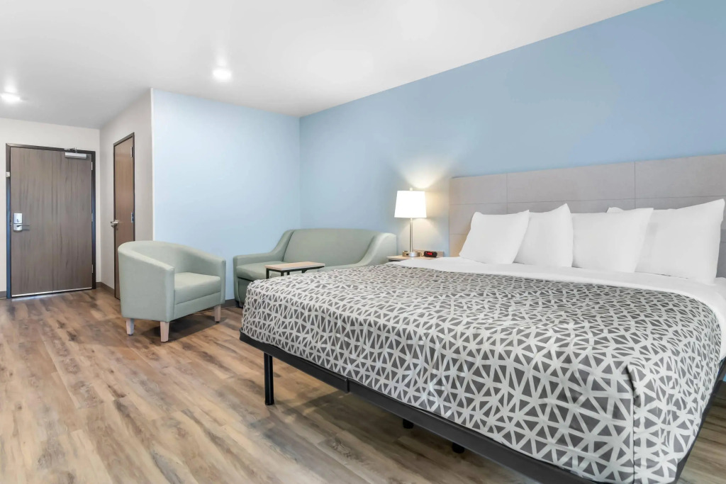 Woodspring Suites Elkhart