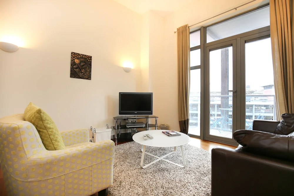 Fantastic 1 Bed Apartment Newcastle City