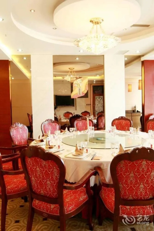 Yixing Hotel